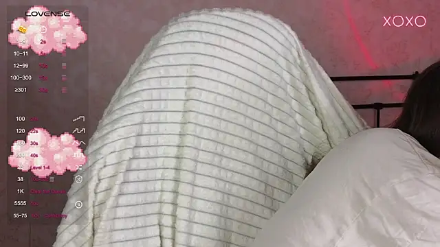 lil luna x online show from October 23, 12:48 pm