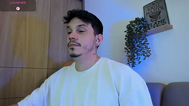 alejandro stark online show from May 1, 3:33 am