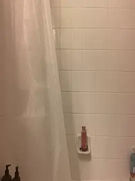 LiverandBrat77 online show from November 6, 7:48 pm