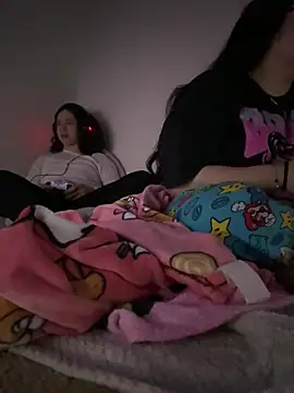 LiverandBrat77 online show from February 17, 3:03 am