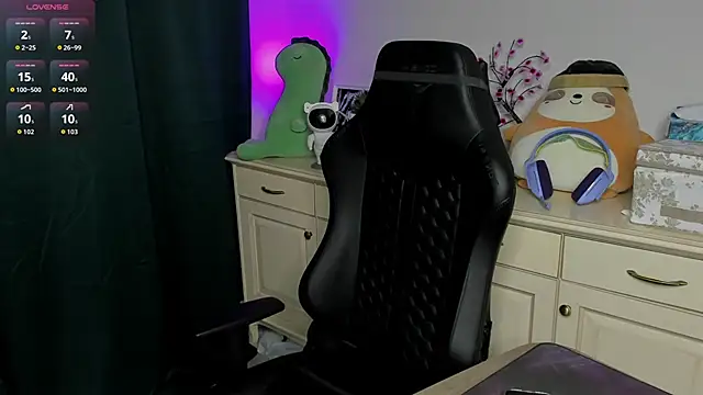 Vincent Strong online show from February 7, 4:00 pm