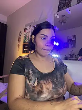 GigiiStone online show from January 13, 10:26 pm