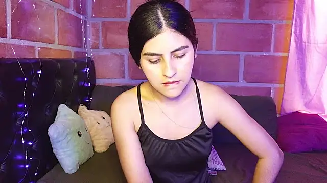 Snapshot of Nathacha chatting on June 26, 11:09 pm Nathacha online show from June 26, 11:09 pm