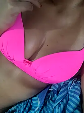 Snapshot of luz_94 chatting on March 11, 1:23 pm luz 94 online show from March 11, 1:23 pm