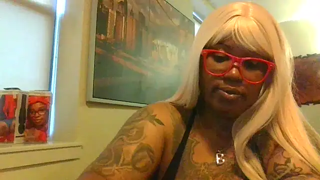 Snapshot of ShaBrimDaPornstar chatting on November 10, 7:24 pm ShaBrimDaPornstar online show from November 10, 7:24 pm