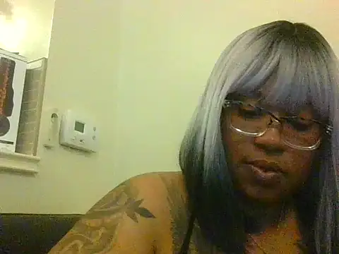 Snapshot of ShaBrimDaPornstar chatting on December 3, 8:29 pm ShaBrimDaPornstar online show from December 3, 8:29 pm