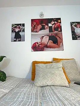 zafiro mo0n online show from February 7, 9:26 pm