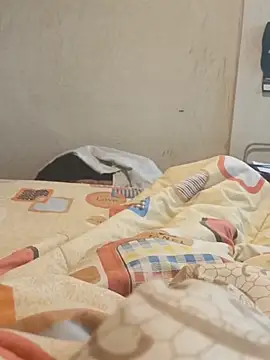 Snapshot of manuel1976 chatting on April 5, 9:12 pm manuel1976 online show from April 5, 9:12 pm