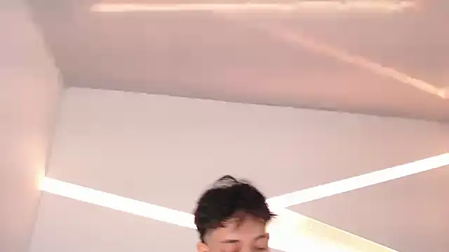 Snapshot of hot_little_bunny chatting on January 12, 8:25 pm hot little bunny online show from January 12, 8:25 pm