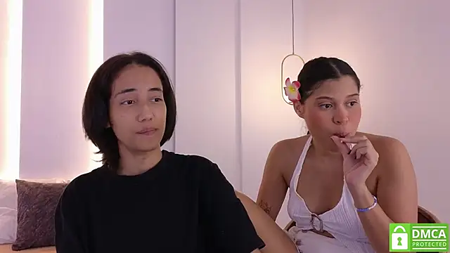 Snapshot of hot_little_bunny chatting on October 29, 9:38 pm hot little bunny online show from October 29, 9:38 pm