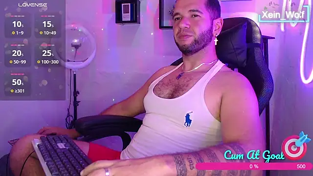 Snapshot of Xein_WoIf chatting on February 22, 2:17 am Xein WoIf online show from February 22, 2:17 am