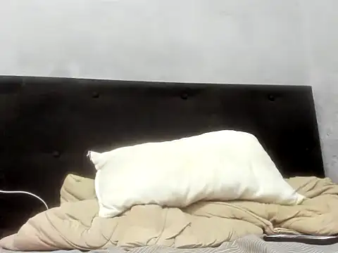 Snapshot of Novin18RJ chatting on October 1, 11:55 pm Novin18RJ online show from October 1, 11:55 pm