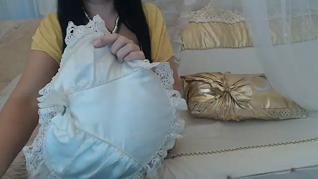 Mia-Montal777 online show from July 12, 6:26 am