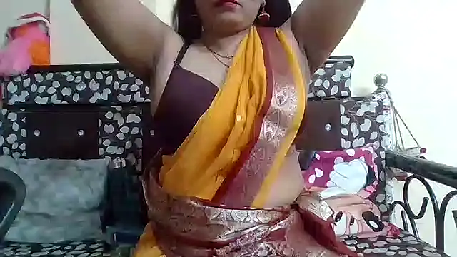 Snapshot of NautyBabe chatting on November 25, 5:46 pm NautyBabe online show from November 25, 5:46 pm