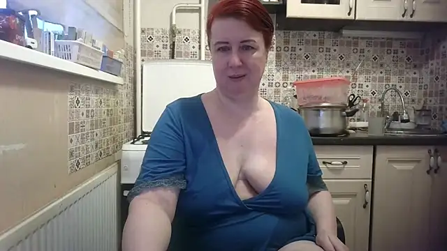 Snapshot of NikolRedMilf chatting on January 2, 12:24 pm NikolRedMilf online show from January 2, 12:24 pm