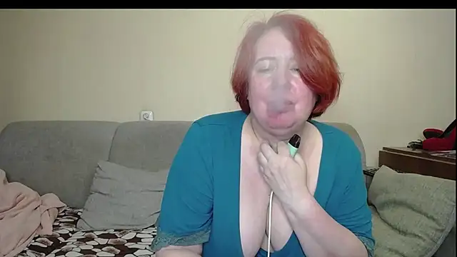 Snapshot of NikolRedMilf chatting on September 11, 9:37 pm NikolRedMilf online show from September 11, 9:37 pm