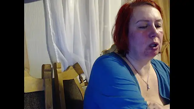 Snapshot of NikolRedMilf chatting on December 2, 6:47 pm NikolRedMilf online show from December 2, 6:47 pm