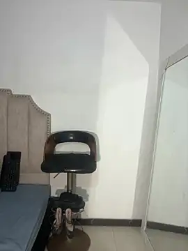 LiraRusso online show from July 16, 11:44 pm