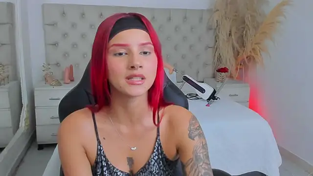 CinthiaCollins online show from July 14, 2:05 am