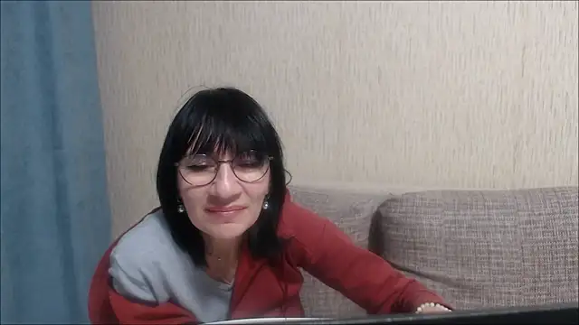 Erica95Bloom online show from February 8, 8:53 pm