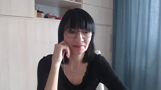 Erica95Bloom online show from September 17, 6:59 am