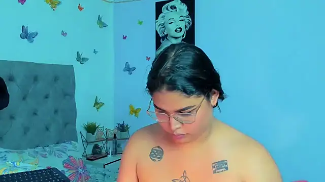 mabellfox online show from December 15, 9:42 pm