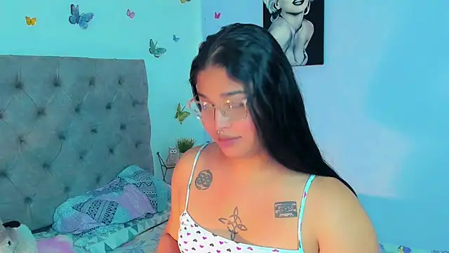 mabellfox online show from December 27, 4:43 pm