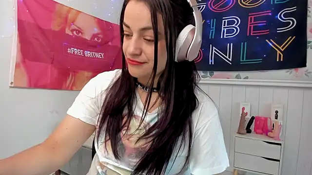 LovelyAzucena online show from October 8, 1:53 pm