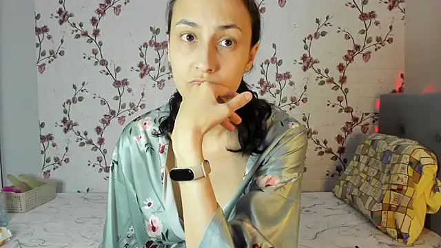 Snapshot of Alisagold90 chatting on November 11, 12:05 pm Alisagold90 online show from November 11, 12:05 pm