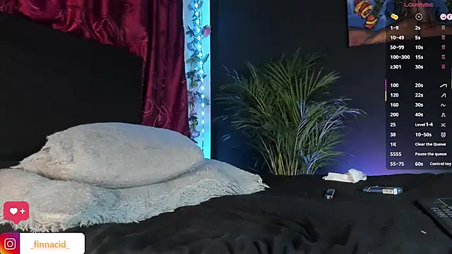 Snapshot of Green_acid01 chatting on March 21, 1:02 am Green acid01 online show from March 21, 1:02 am