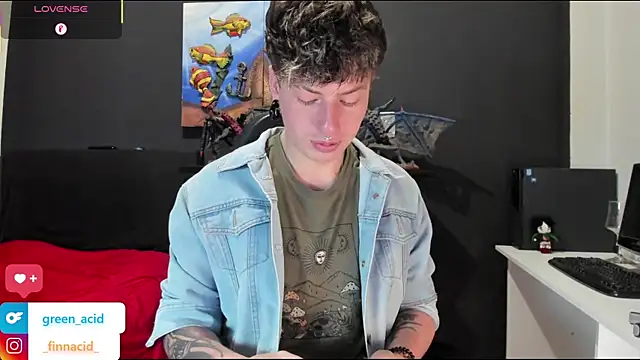 Snapshot of Green_acid01 chatting on September 12, 12:16 pm Green acid01 online show from September 12, 12:16 pm