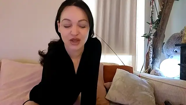 Lilie romeo online show from May 16, 10:36 am