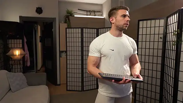 Snapshot of enjoy_me chatting on November 25, 5:46 pm enjoy me online show from November 25, 5:46 pm