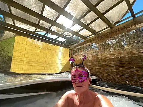 Snapshot of prainxxx22 chatting on October 30, 6:30 pm prainxxx22 online show from October 30, 6:30 pm