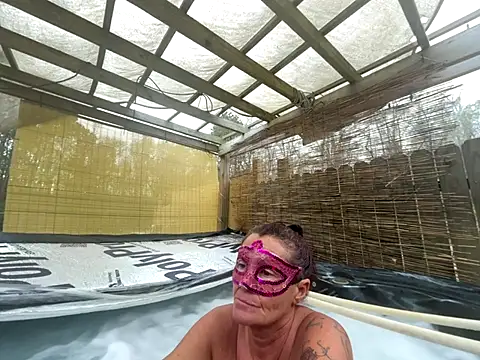 Snapshot of prainxxx22 chatting on November 30, 8:46 pm prainxxx22 online show from November 30, 8:46 pm