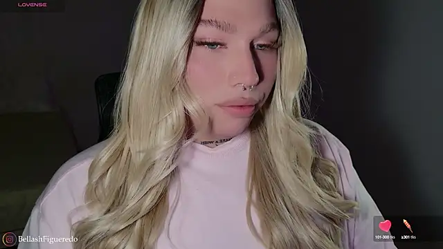 Snapshot of IsabellaFigueredo__ chatting on October 14, 1:06 am IsabellaFigueredo online show from October 14, 1:06 am