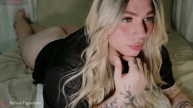 Snapshot of IsabellaFigueredo__ chatting on October 29, 7:54 am IsabellaFigueredo online show from October 29, 7:54 am