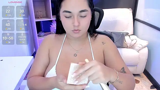 Snapshot of CelesteBrucee chatting on January 20, 8:07 pm CelesteBrucee online show from January 20, 8:07 pm