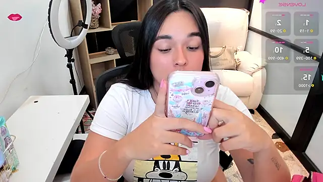 Snapshot of CelesteBrucee chatting on February 4, 2:17 am CelesteBrucee online show from February 4, 2:17 am