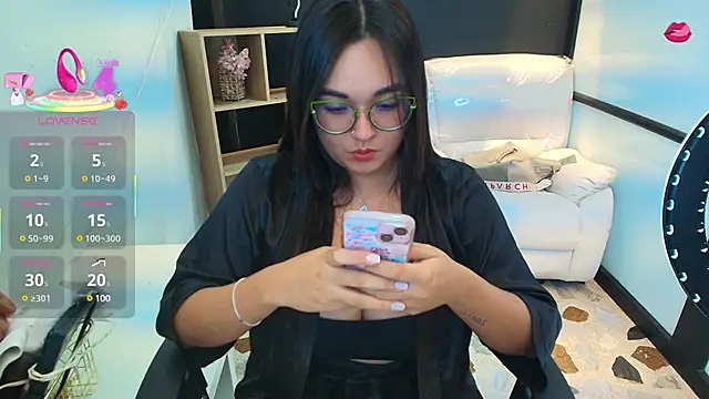 Snapshot of CelesteBrucee chatting on February 13, 12:35 am CelesteBrucee online show from February 13, 12:35 am