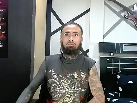 Snapshot of daimon_rockkk chatting on October 7, 5:04 am daimon rockkk online show from October 7, 5:04 am