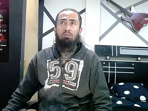 Snapshot of daimon_rockkk chatting on November 21, 3:38 am daimon rockkk online show from November 21, 3:38 am