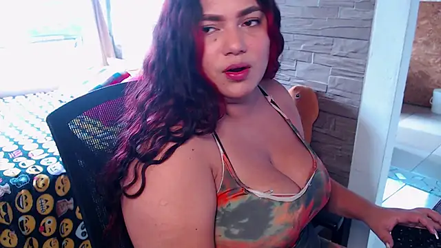 girl milk2 online show from June 1, 5:58 pm