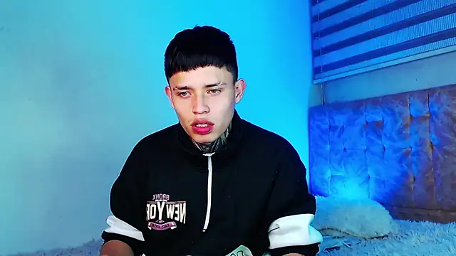  justinmoon2 online show from August 2, 3:27 am