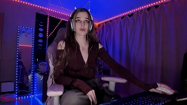 wet dream  online show from May 10, 3:39 pm