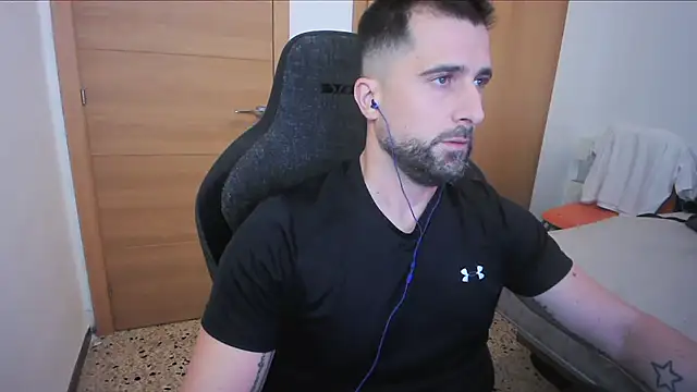 alex877x online show from October 11, 8:35 am