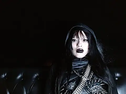 Snapshot of XXIOUX chatting on December 3, 2:08 am XXIOUX online show from December 3, 2:08 am