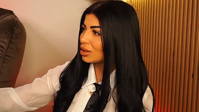 Snapshot of KimyBroox chatting on November 9, 9:35 pm KimyBroox online show from November 9, 9:35 pm