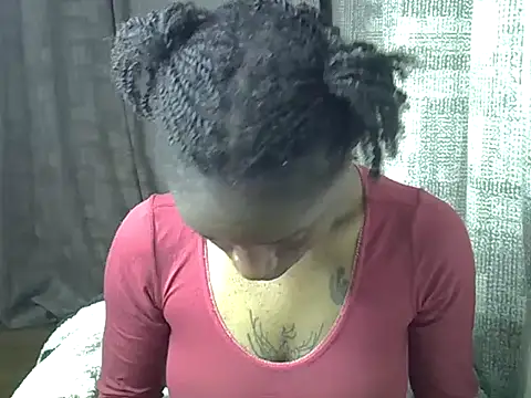 Snapshot of Enkarxx chatting on October 6, 7:55 pm Enkarxx online show from October 6, 7:55 pm