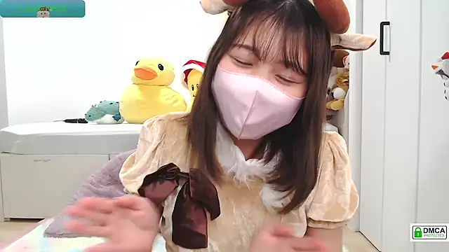 Snapshot of SUZU_ chatting on December 25, 12:05 pm SUZU online show from December 25, 12:05 pm